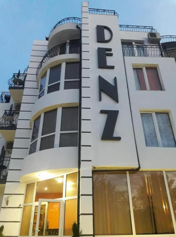 Denz Hotel เชอร์โนโมเรทส์ ภายนอก รูปภาพ